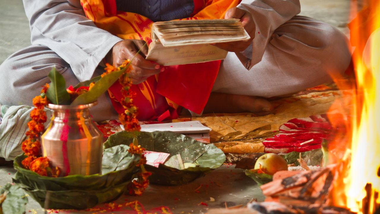 Best Griha Pravesh Puja Panditji in Surajpur